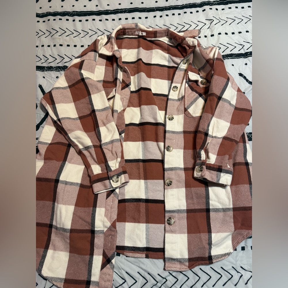 Maurice’s Plaid Button-Up Shirt in Brown and Cream